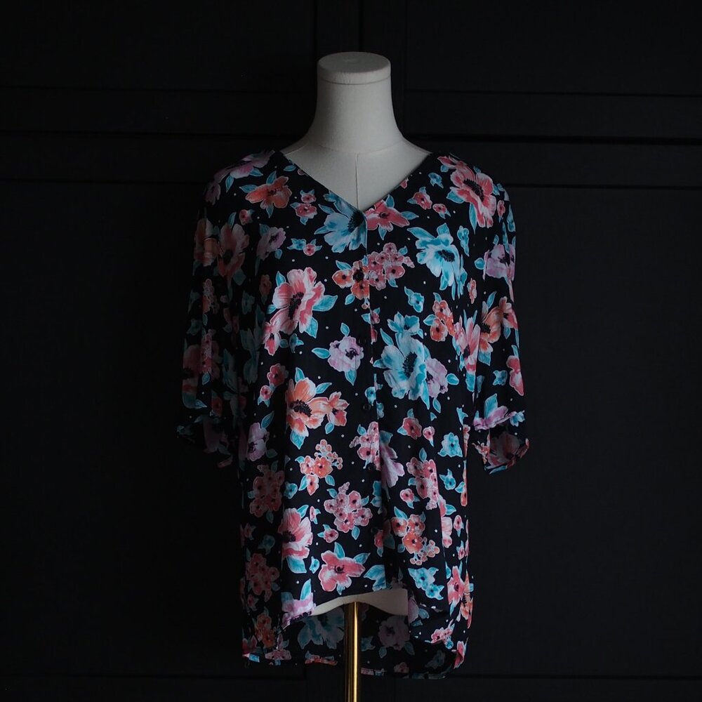 Northern Reflections | Floral Print V-Neck Tunic